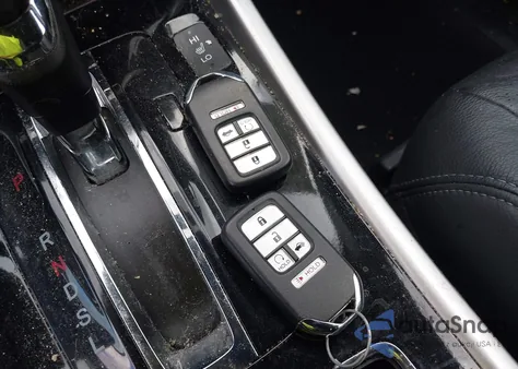 2016 Honda Accord Ex-L from USA, damaged, VIN 1HGCR2F89GA104293